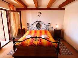 Belvilla by OYO Farmhouse With Private Pool