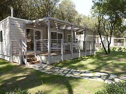 Chalet in Baia Domizia With Private Beach