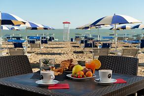 Villa in Albarella With Private Pool & Beach