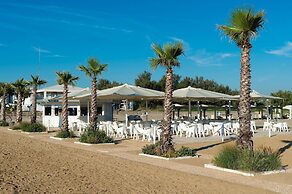 Villa in Albarella With Private Pool & Beach