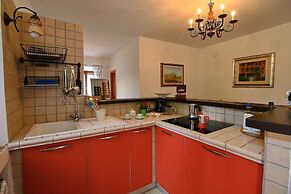 Belvilla by OYO Casa Rame