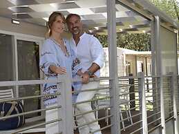 Chalet in Baia Domizia With Private Beach