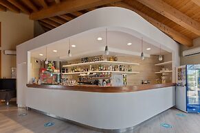 Apartment With Pool in Lido Delle Nazioni