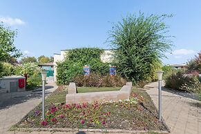 Apartment With Pool in Lido Delle Nazioni