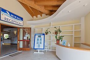 Apartment With Pool in Lido Delle Nazioni