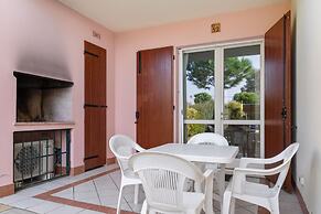 Apartment With Pool in Lido Delle Nazioni