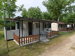 Nice Chalet with Terrace near Sea