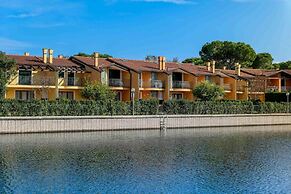Apartment in Albarella Near Beach & Activities