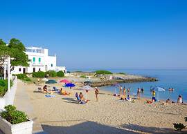 Nice Apartment with Balcony near Puglia Beach