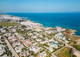 Nice Apartment with Balcony near Puglia Beach