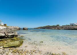 Nice Apartment with Balcony near Puglia Beach