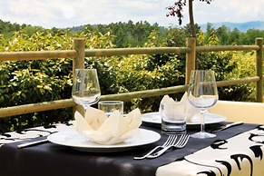 Apartment in Chianti With Shared Pool