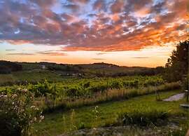 Apartment in Chianti With Shared Pool