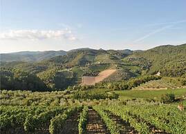 Apartment in Chianti With Shared Pool