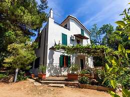 Belvilla by OYO Villa Nicola