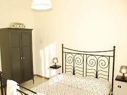 Cozy Holiday Home in Trecase With Balcony - Casa per Ferie