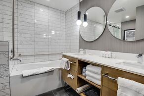 Sandman Signature Saskatoon South Hotel