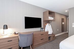 Sandman Signature Saskatoon South Hotel
