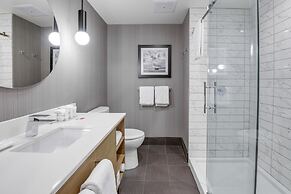 Sandman Signature Saskatoon South Hotel