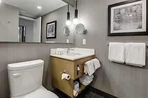 Sandman Signature Saskatoon South Hotel