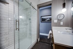 Sandman Signature Saskatoon South Hotel
