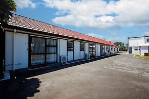 Summer Inn Motel