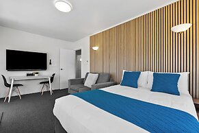 Summer Inn Motel