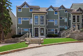 Chateau Ridge Chalets