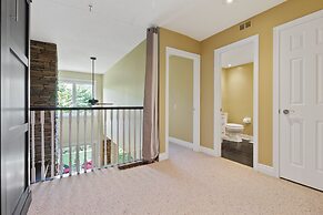 Sierra Lane Condos