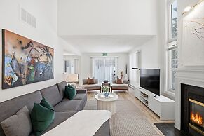 Sierra Lane Condos