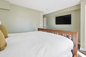 Sierra Lane Condos