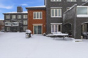 Sierra Lane Condos