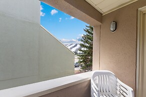 Wintergreen Condos