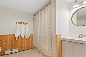 Wintergreen Condos