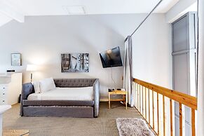 Wintergreen Condos