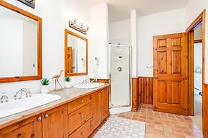 Historic Snowbridge Townhomes