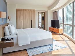 Novotel Suites Manila at Acqua