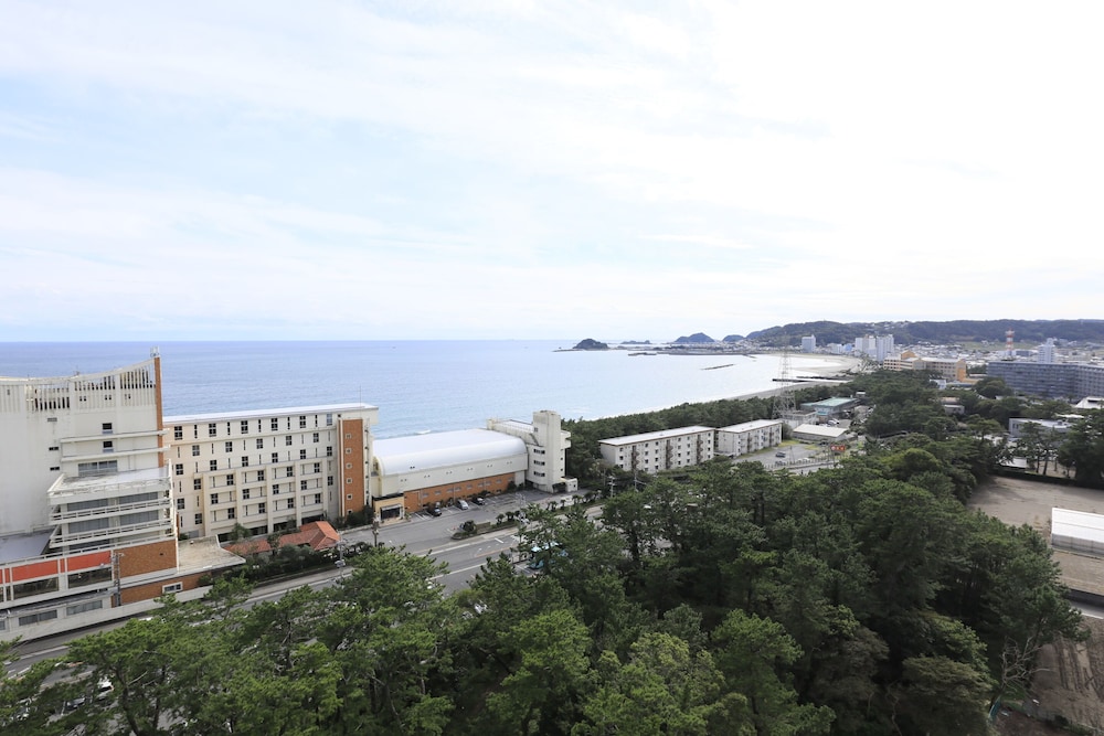 Kamogawa Grand Tower