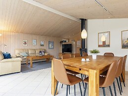 5 Star Holiday Home in Lokken