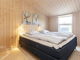 5 Star Holiday Home in Lokken