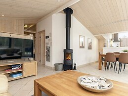 5 Star Holiday Home in Lokken