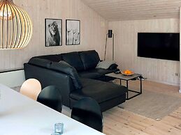 Luxury Retreat Near Beach