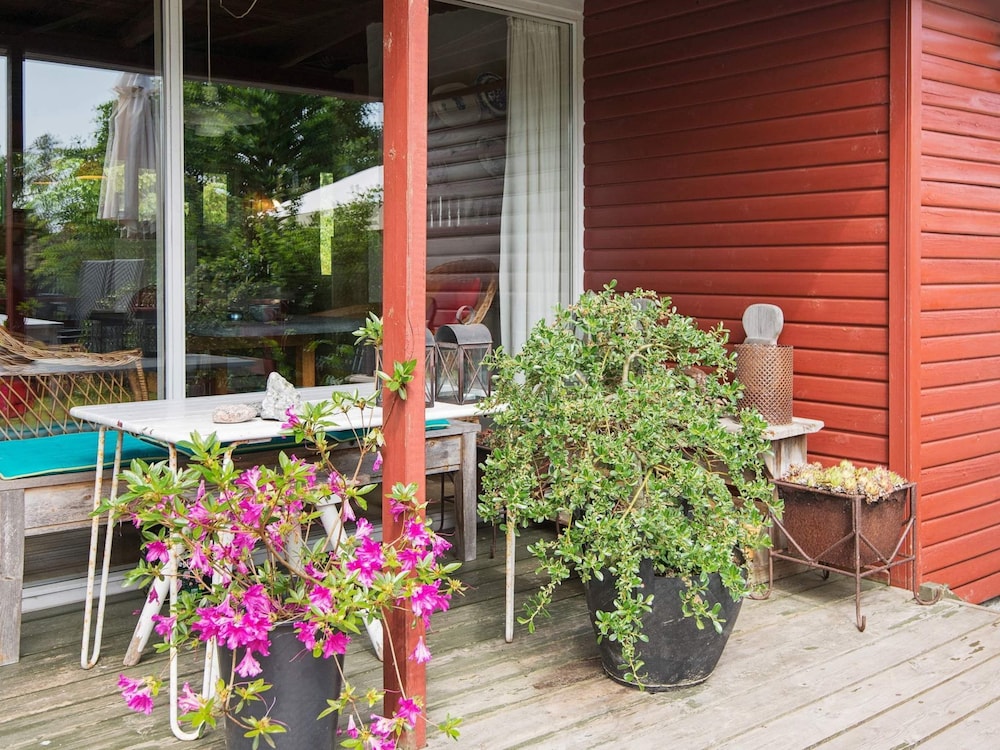 4 Person Holiday Home in Grenaa-by Traum