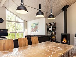 5 Star Holiday Home in Skals