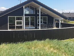 6 Person Holiday Home in Ringkobing-by Traum