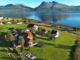 Holiday Home in Straumsbukta