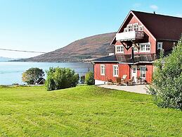 Holiday Home in Straumsbukta