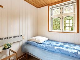 6 Person Holiday Home in Marstal
