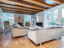 4 Person Holiday Home in Farvang