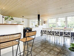 4 Star Holiday Home in Vaeggerlose